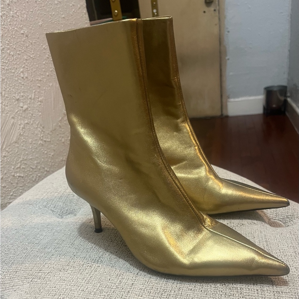 Zara Shiny Gold Heeled Boots